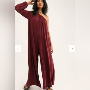 Free people beach/Sunday stroll jumper/size S oversized!